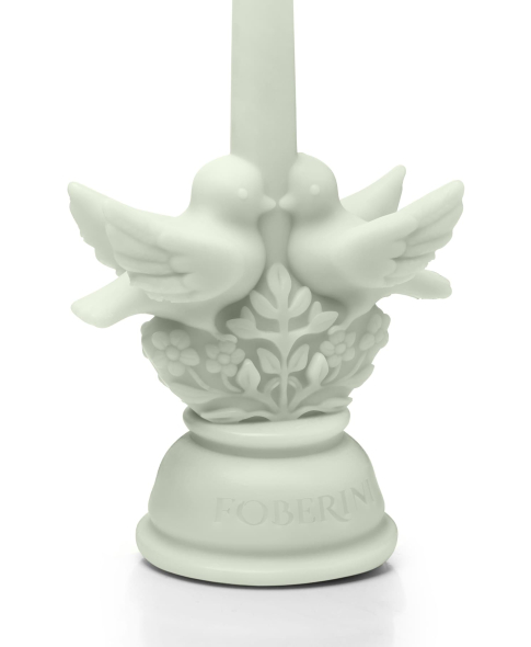 "The Lovers" green candle photo